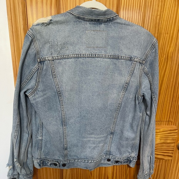 Levi's Distressed Denim Jacket - Light Blue - Picture 2 of 4